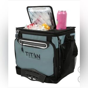 Titan cooler 40 caans